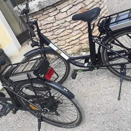 בית חווה Le Bottesele *