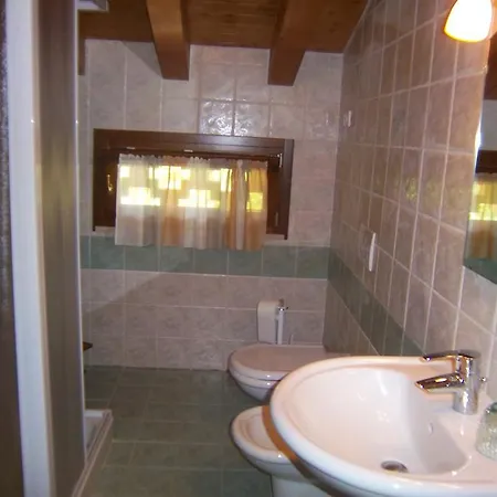 팜스테이 Le Bottesele 산 제노 디 몬타냐